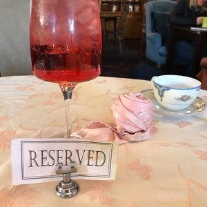 Meet your Posher, Laura